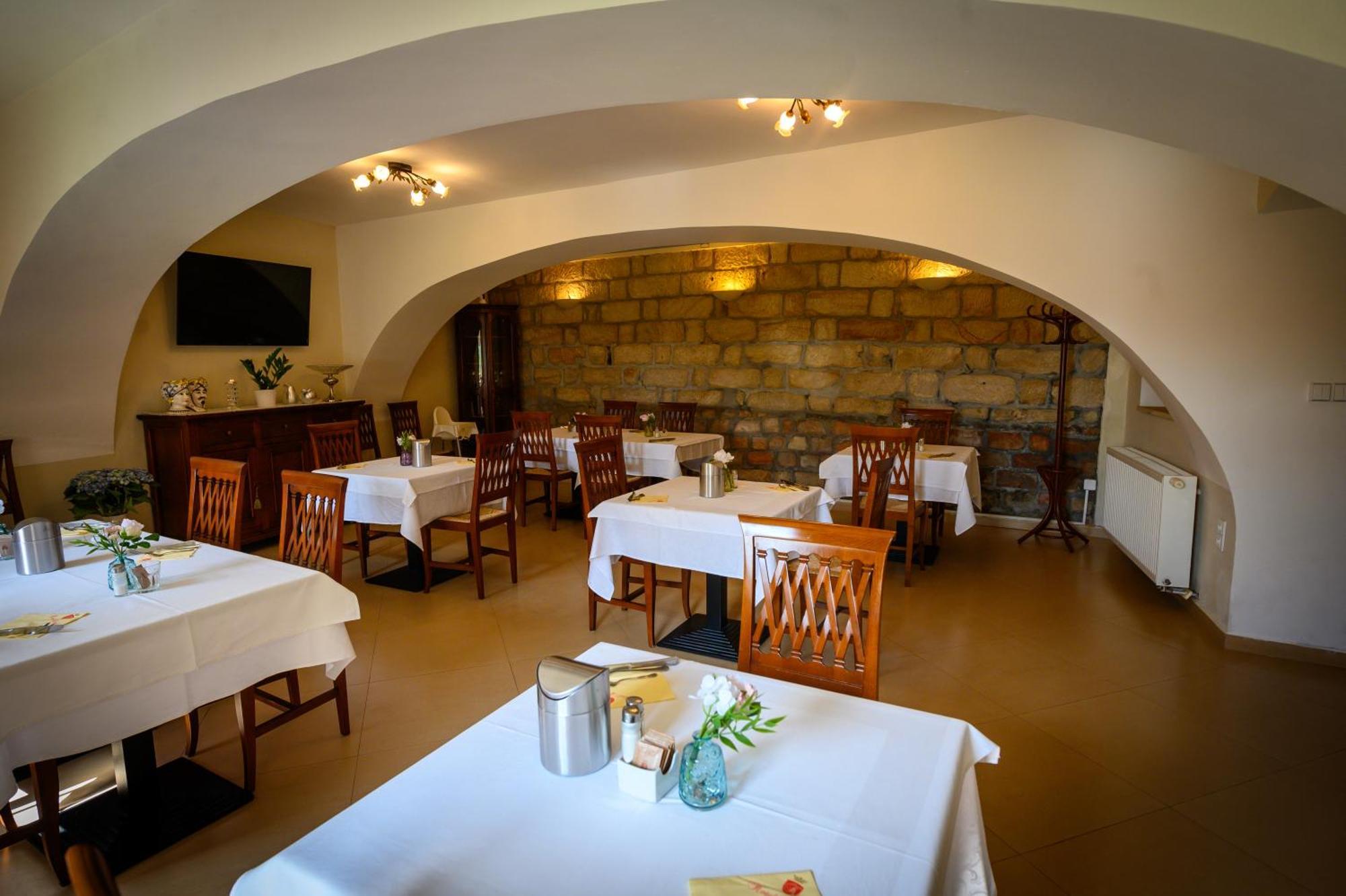 Hotel U Krale Jičín Eksteriør bilde