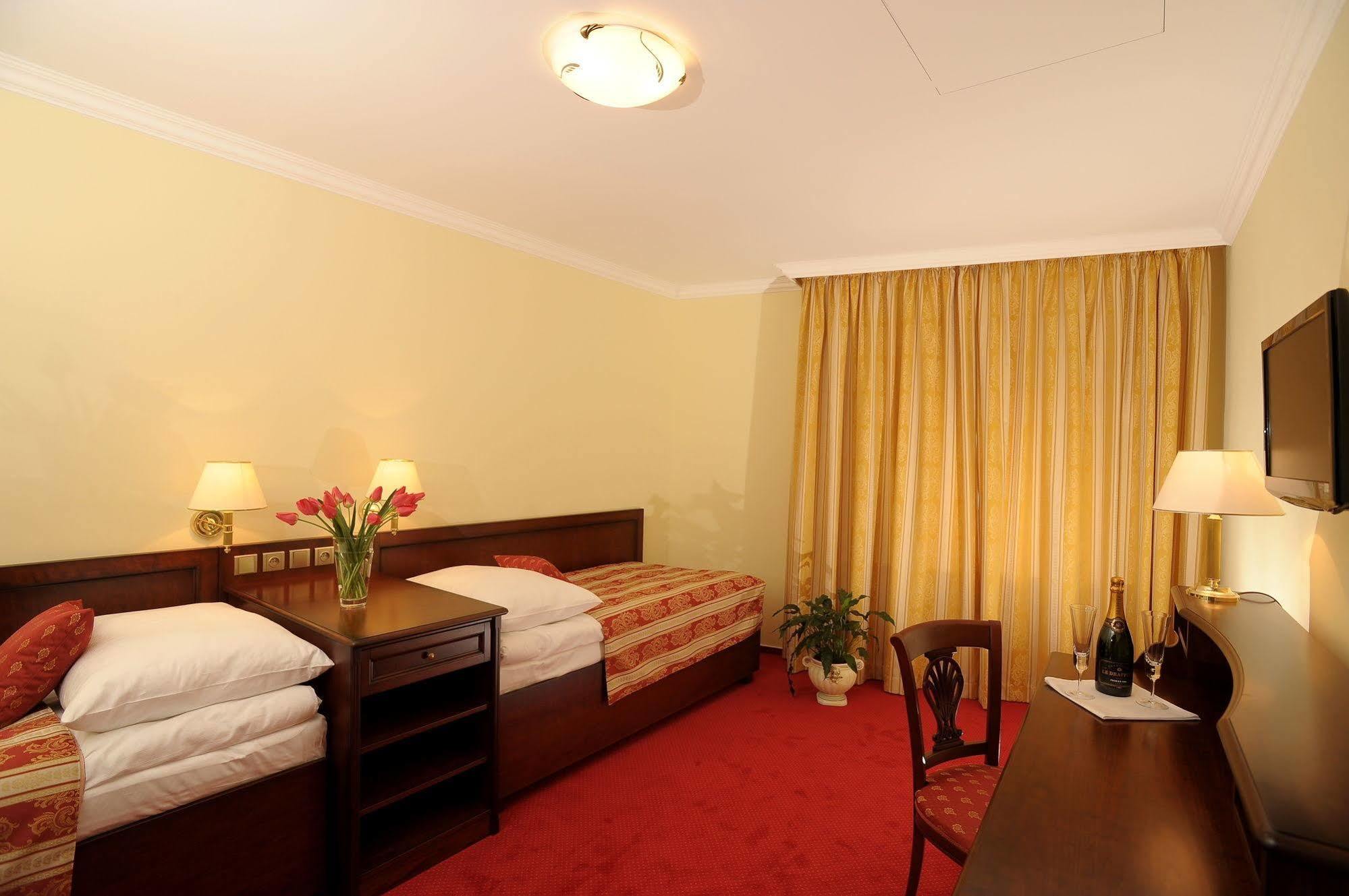 Hotel U Krale Jičín Eksteriør bilde